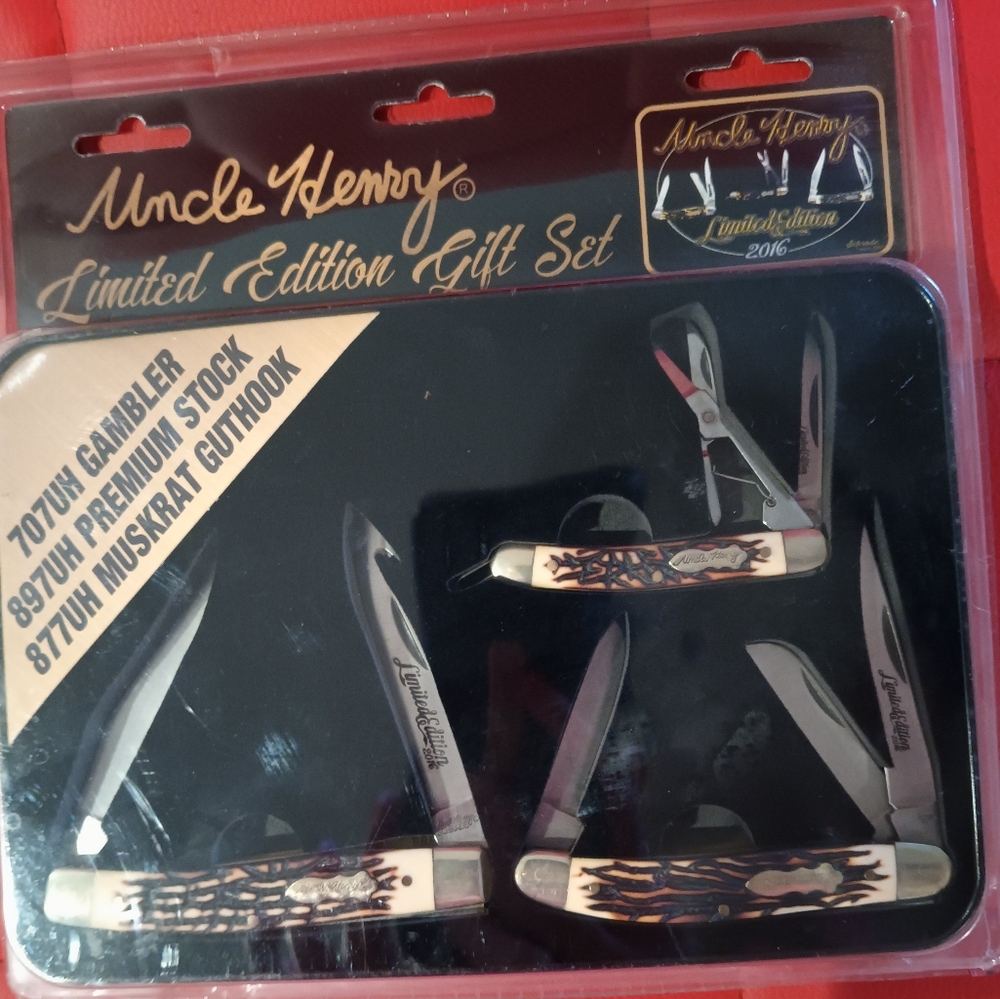 2016 Uncle Henry Limited Edition Gift Set.